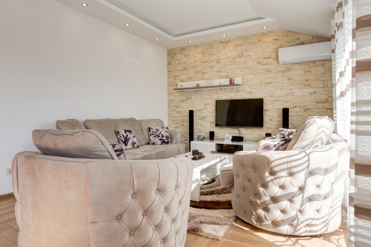 Divino Apartment Tivat Kültér fotó